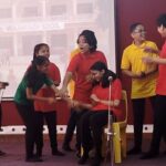 Children performing Madhli Sutti on stage in pune